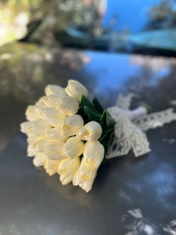 Artificial White Tulip Bridal Hand Flower 2